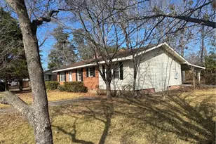 1411 Eisenhower St, Lumberton, NC 28358 - Photo 2