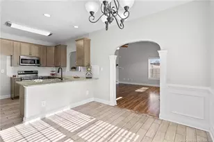 2053 Yellowbrick Rd, Fayetteville, NC 28314 - Photo 12