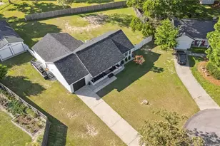 3102 Ansley Ct, Hope Mills, NC 28348 - Photo 2