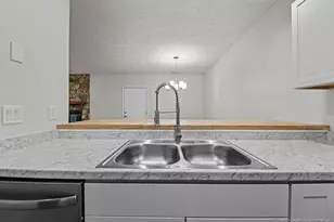 1865 Tryon Dr, Fayetteville, NC 28303 - Photo 12