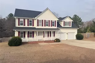 52 Forest Mountain Ct, Sanford, NC 27332 - Photo 2