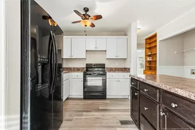 526 W Weatherspoon Street, Sanford, NC 27330 - Photo 14