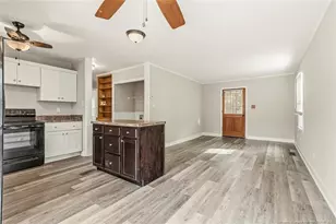 526 W Weatherspoon St, Sanford, NC 27330 - Photo 12