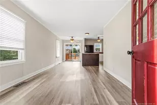 526 W Weatherspoon St, Sanford, NC 27330 - Photo 6