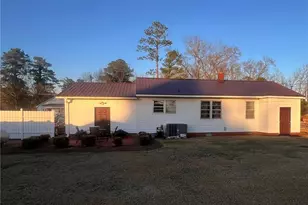 508 E Church St, Rowland, NC 28383 - Photo 4