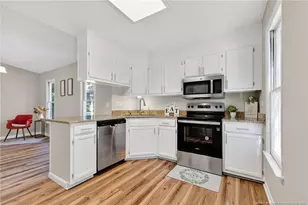 504 Singletary Pl, Fayetteville, NC 28314 - Photo 6