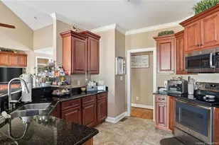 5204 Pin Oak Dr, Lumberton, NC 28358 - Photo 12