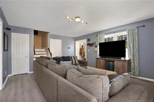 818 Eagle Landing Dr, Hope Mills, NC 28348 - Photo 4