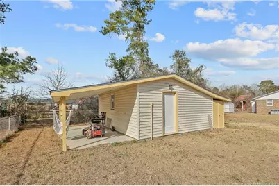 322 Lafayette Street, Saint Pauls, NC 28384 - Photo 38