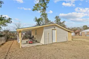 322 Lafayette Street S, Saint Pauls, NC 28384 - Photo 38