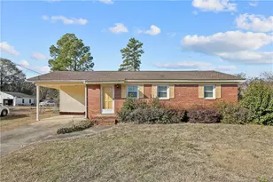 322 Lafayette St, Saint Pauls, NC 28384 - Photo 1