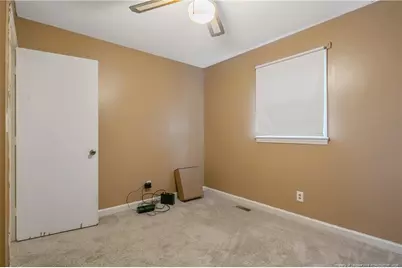 322 Lafayette Street, Saint Pauls, NC 28384 - Photo 32