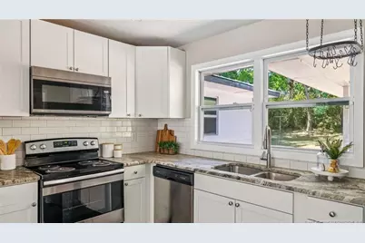 1002 Fleetwood Drive, Fayetteville, NC 28305 - Photo 4