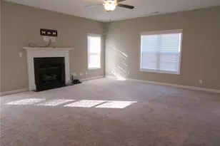 2142 Yates Ranch Rd, Hope Mills, NC 28348 - Photo 10