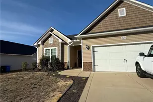 2040 Stonewash Dr, Fayetteville, NC 28306 - Photo 2