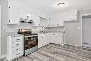 341 Bollinger Ave, Lumberton, NC 28360 - Photo 8