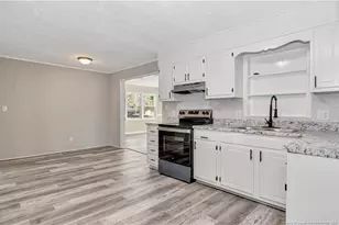 341 Bollinger Ave, Lumberton, NC 28360 - Photo 10