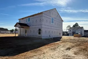 54 Utah Ct, Spring Lake, NC 28390 - Photo 2