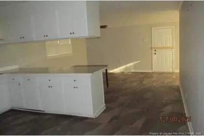 2410 N Roberts Avenue, Lumberton, NC 28358 - Photo 12