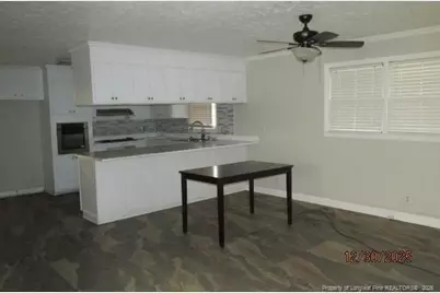 2410 N Roberts Avenue, Lumberton, NC 28358 - Photo 8