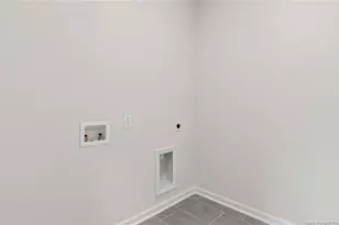 361 Maddox Dr, Aberdeen, NC 28315 - Photo 28