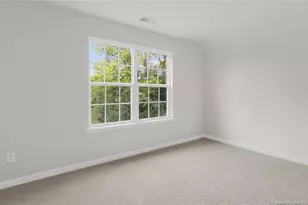 361 Maddox Dr, Aberdeen, NC 28315 - Photo 24