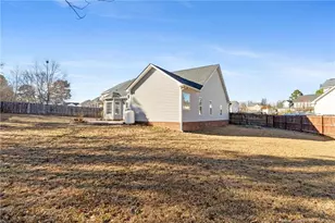 110 Camden Ct E, Sanford, NC 27332 - Photo 32