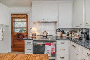 179 Sunset Hills Dr, Robbins, NC 27325 - Photo 8