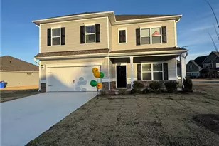 1629 Elk Run Dr, Fayetteville, NC 28312 - Photo 1