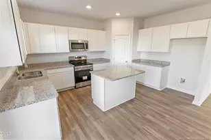 1629 Elk Run Dr, Fayetteville, NC 28312 - Photo 6