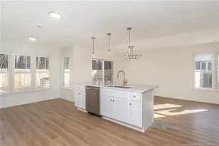 4317 Buckhurst Dr, Hope Mills, NC 28348 - Photo 4