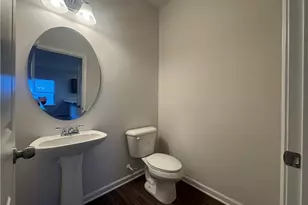 1648 Elk Run Dr, Fayetteville, NC 28312 - Photo 4