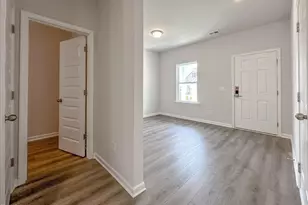 1644 Elk Run Dr, Fayetteville, NC 28312 - Photo 4