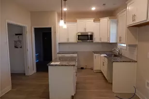 111 S Dakota Ct, Spring Lake, NC 28390 - Photo 6