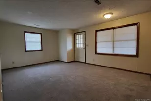 700 N Roberts Ave, Lumberton, NC 28358 - Photo 2