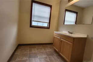 700 N Roberts Ave, Lumberton, NC 28358 - Photo 8