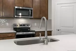 804 Fernwind Circle, Aberdeen, NC 28315 - Photo 10