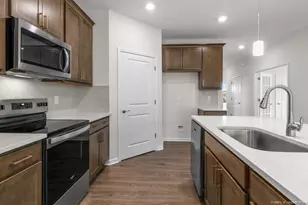 804 Fernwind Circle, Aberdeen, NC 28315 - Photo 8