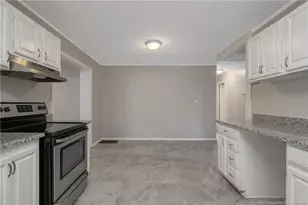 4914 Pinewood Dr, Hope Mills, NC 28348 - Photo 12