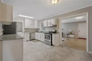 4914 Pinewood Dr, Hope Mills, NC 28348 - Photo 8