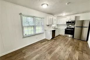 2816 E Cramer Dr, Fayetteville, NC 28306 - Photo 6