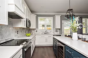 18 Myrtle Oak Dr, Cameron, NC 28326 - Photo 2