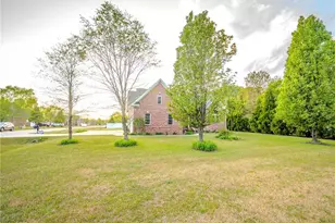 21 Brownstone Dr, Lumberton, NC 28360 - Photo 46