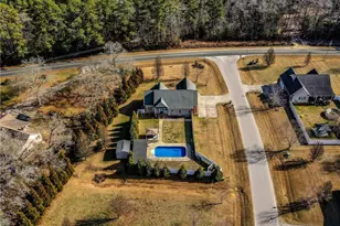 21 Brownstone Dr, Lumberton, NC 28360 - Photo 36