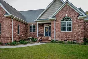 21 Brownstone Dr, Lumberton, NC 28360 - Photo 4