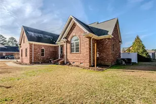 21 Brownstone Dr, Lumberton, NC 28360 - Photo 42