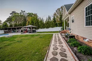 21 Brownstone Dr, Lumberton, NC 28360 - Photo 40