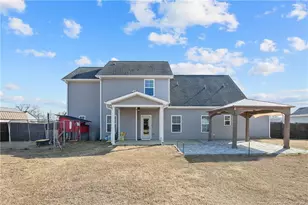 6728 Running Fox Road, Hope Mills, NC 28348 - Photo 2