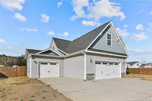 6728 Running Fox Road, Hope Mills, NC 28348 - Photo 4