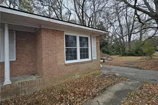 6911 Radnor St, Fayetteville, NC 28314 - Photo 2